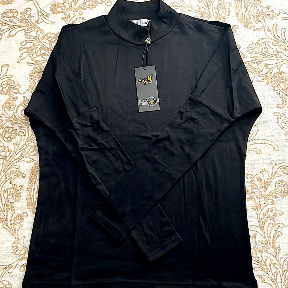 Style Dome Women’s Medium Active Top Long Sleeve Black NWT